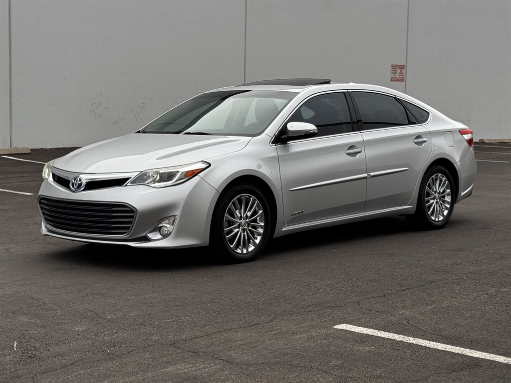 2013 Toyota Avalon Limited Hybrid