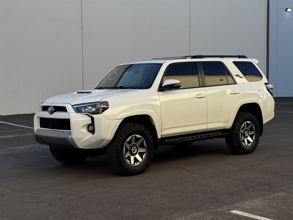 2022 Toyota 4Runner TRD Off-Road Premium 4WD V6's photo