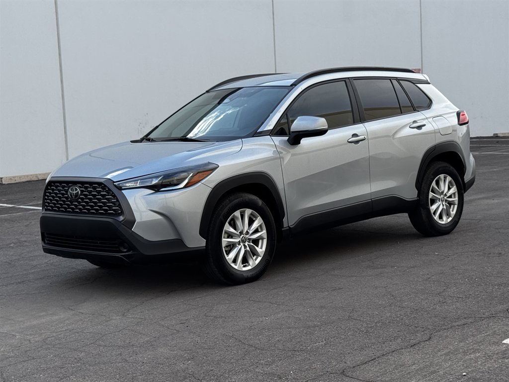 2023 Toyota Corolla Cross LE