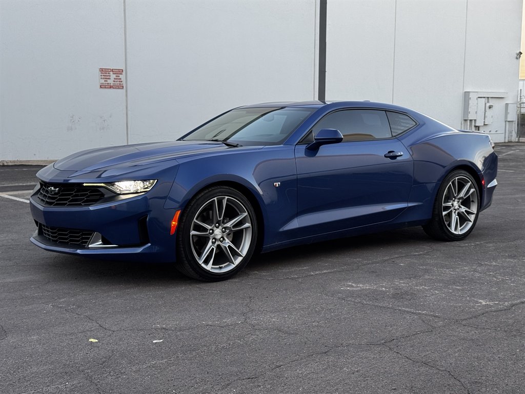 2022 Chevrolet Camaro 1LT's photo