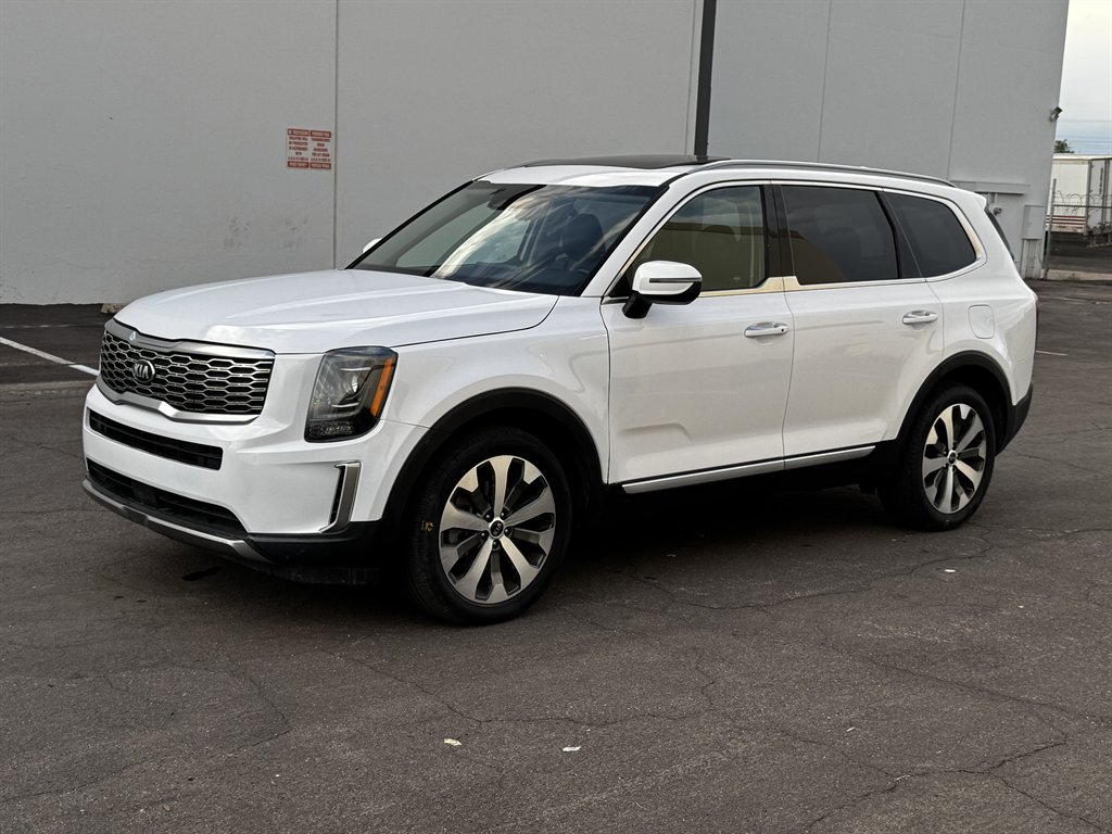 2021 Kia Telluride S's photo