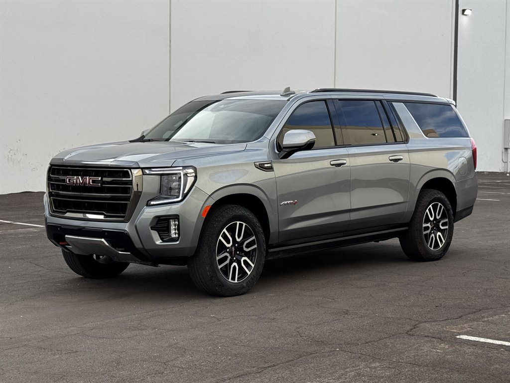 2024 GMC Yukon 4WD AT4's photo