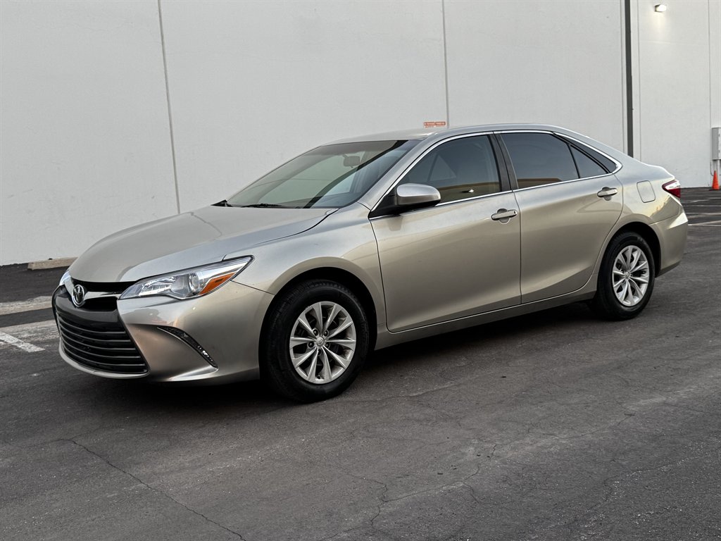 2016 Toyota Camry LE