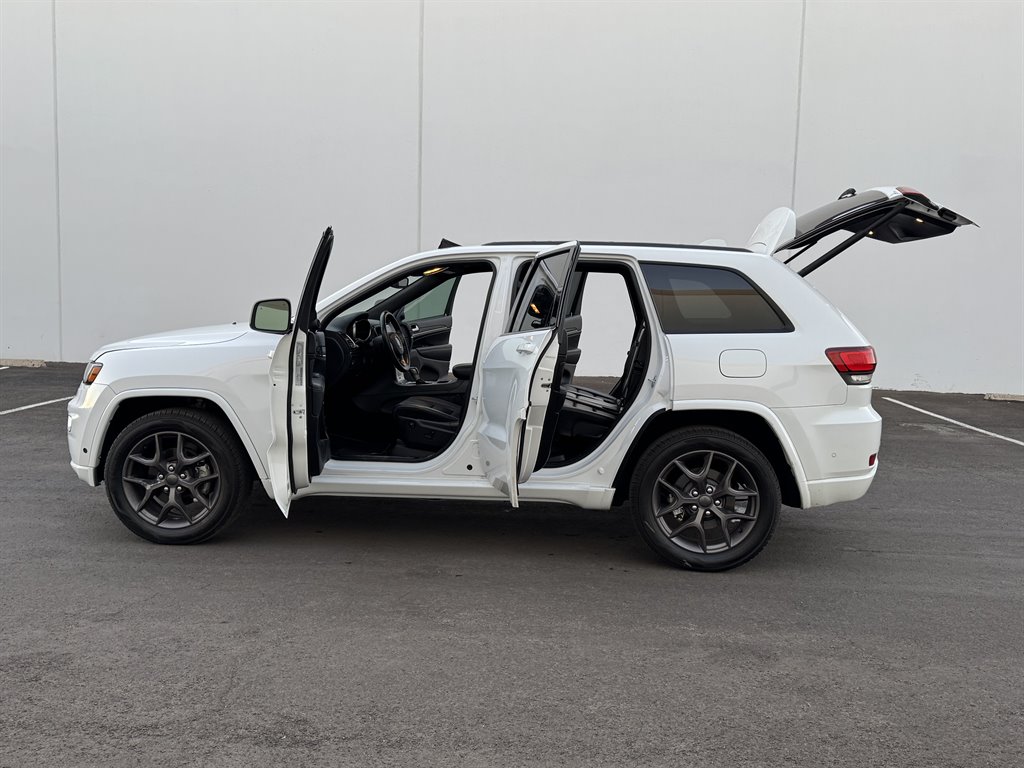 2021 Jeep Grand Cherokee 80th Edition - Photo 16