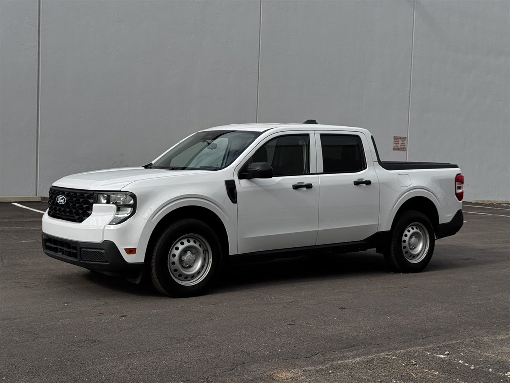 2025 Ford Maverick XL's photo