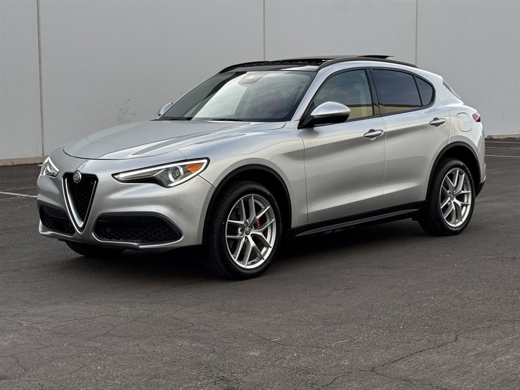 2019 Alfa Romeo Stelvio Sport RWD's photo